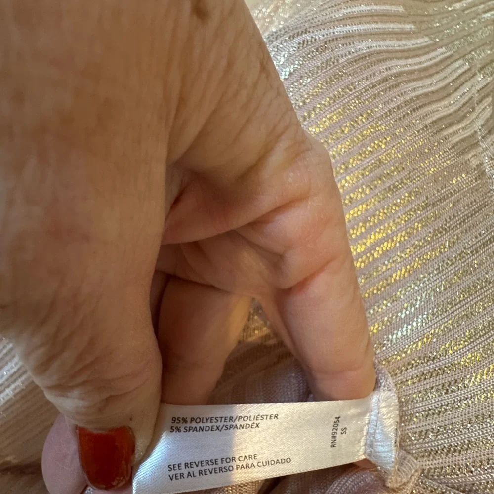 NWT  V-Neck BLUSH/GOLD  Shimmer Tie-Sleeve Top    LARGE    #K - Picture 5 of 9